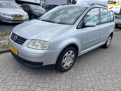 Volkswagen Touran - 1.6-16V FSI Trendline eerste eigenaar Airco