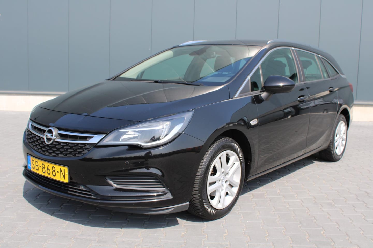 Opel Astra Sports Tourer - NAVIGATIE CRUISE CONTROLE - AutoWereld.nl
