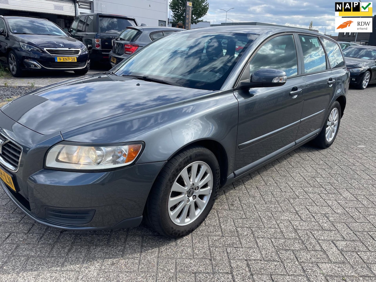 Volvo V50 - 2.0D Kinetic 2.0D Kinetic - AutoWereld.nl