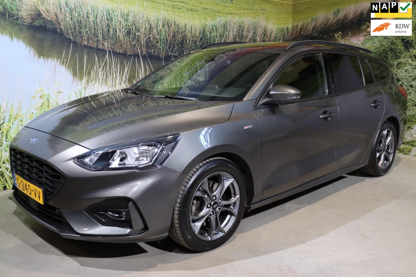 Ford Focus Wagon - 1.0 EcoBoost ST Line Business 1.0 EcoBoost ST Line Business - AutoWereld.nl