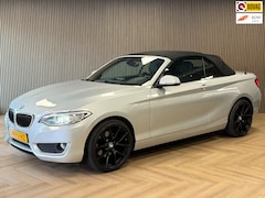 BMW 2-serie Cabrio - 220i CABRIOLET NAVIGATIE PDC STOELVERWARMING AIRCO PDC