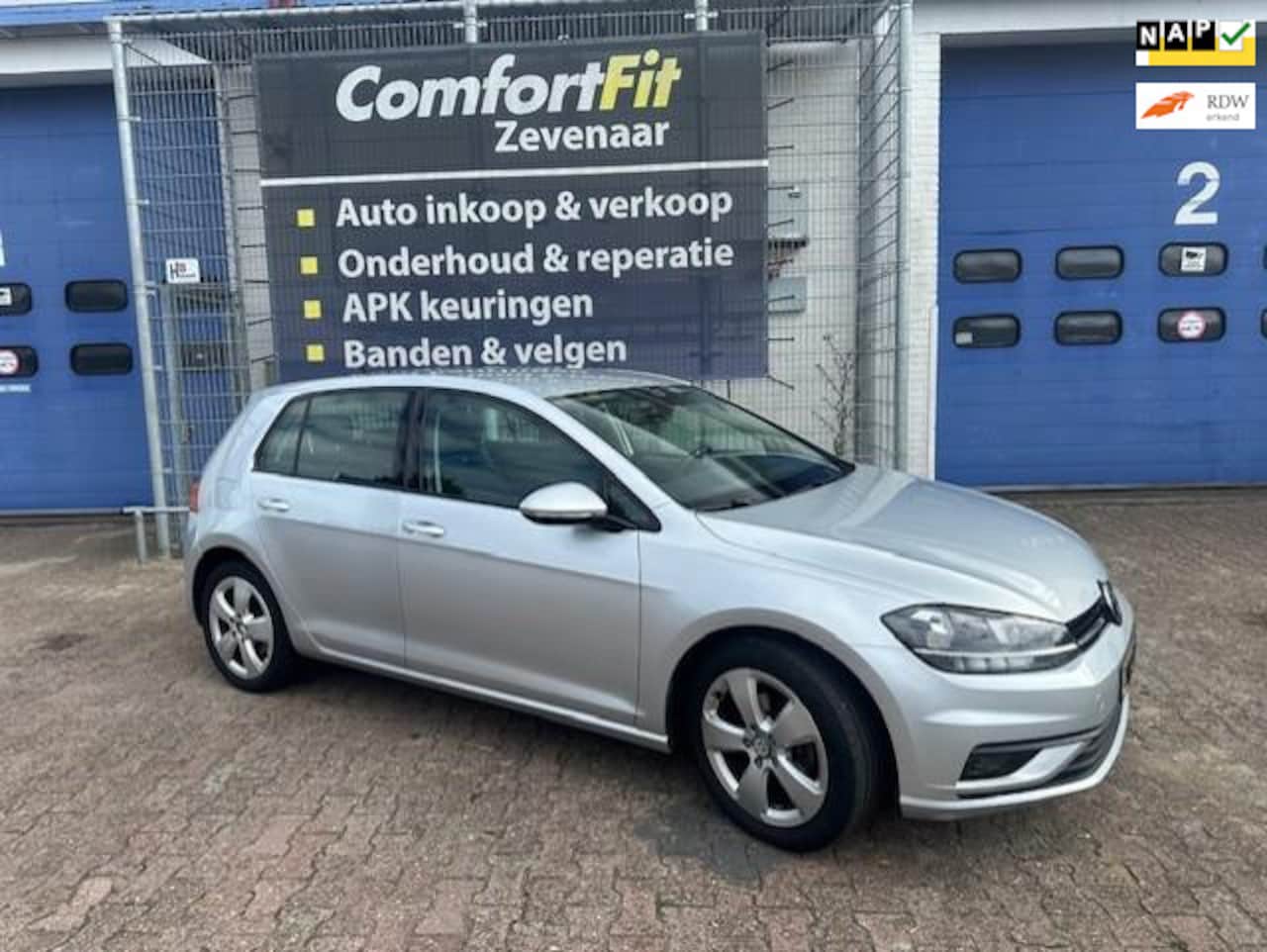 Volkswagen Golf - 1.0 TSI Comfortline 1.0 TSI Comfortline - AutoWereld.nl