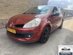 Renault Clio - 1.4-16V Dynamique