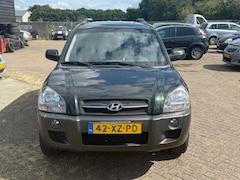 Hyundai Tucson - 2.7i V6 4WD Style AUTOMAAT AUTO START NIET