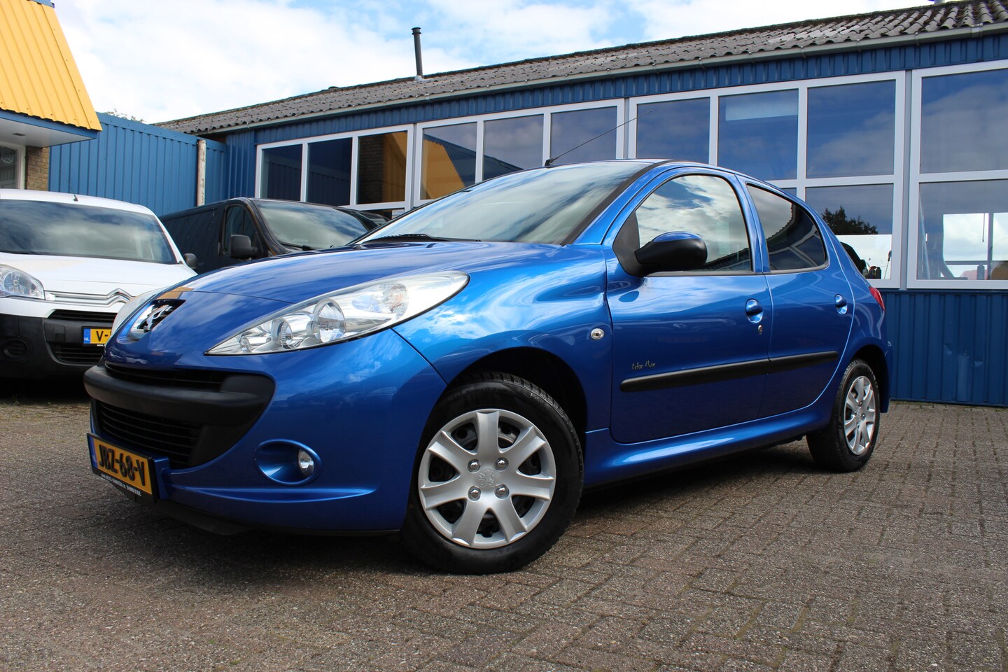 Peugeot 206 - 1.4i "Urban Move" Airco - 5 Deurs !!! 75 Pk - AutoWereld.nl