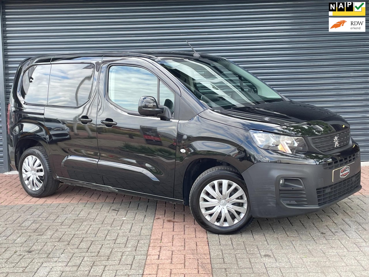Peugeot Partner - 1.5 BlueHDI 131 Pk Premium Aut | Camera | Parkeersensor | Carplay - AutoWereld.nl