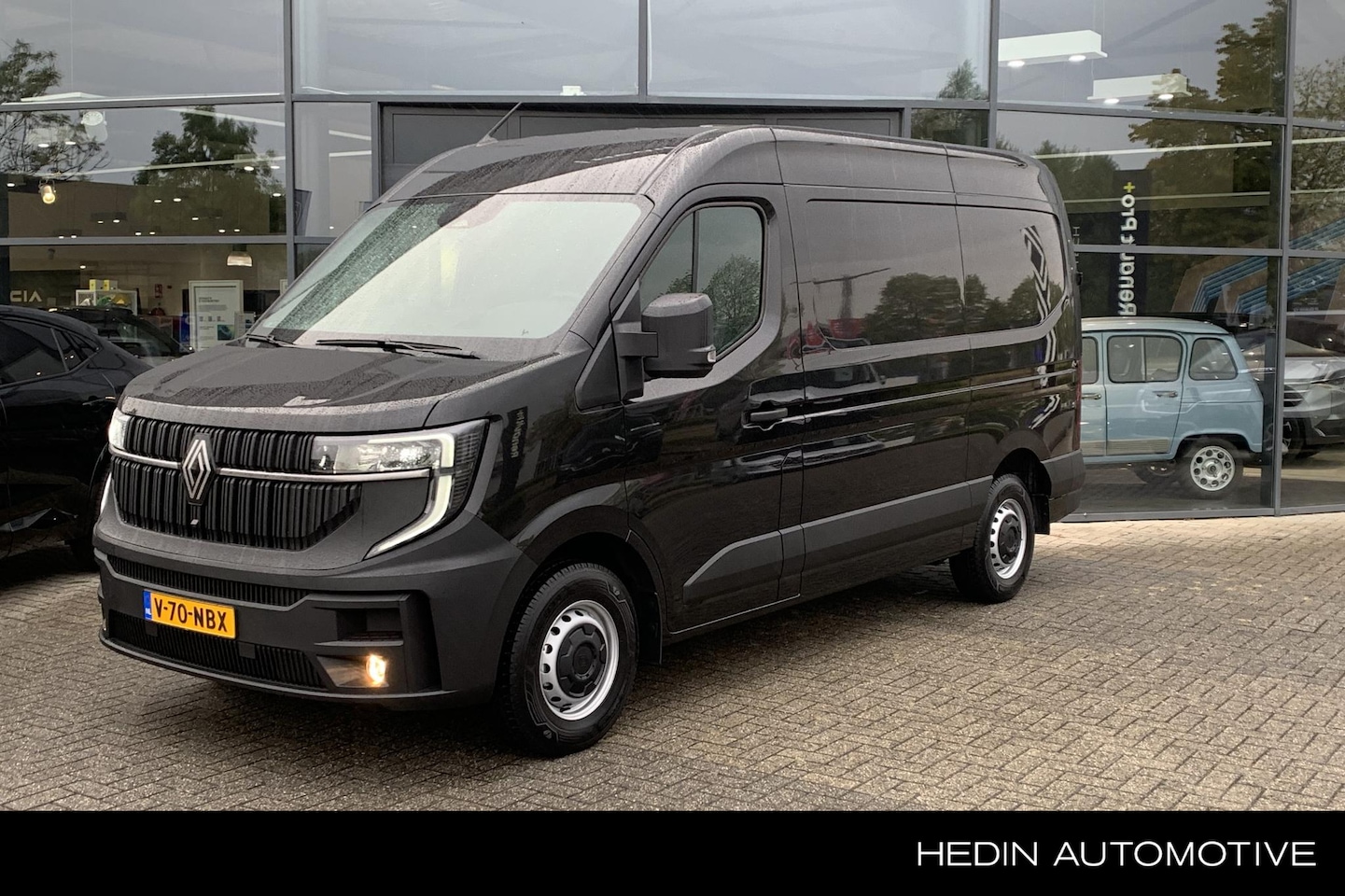 Renault Master E-Tech - T35 L2H2 Advance long range 87 kWh | Laadvloer | Zijwandbekleding | All season banden met - AutoWereld.nl