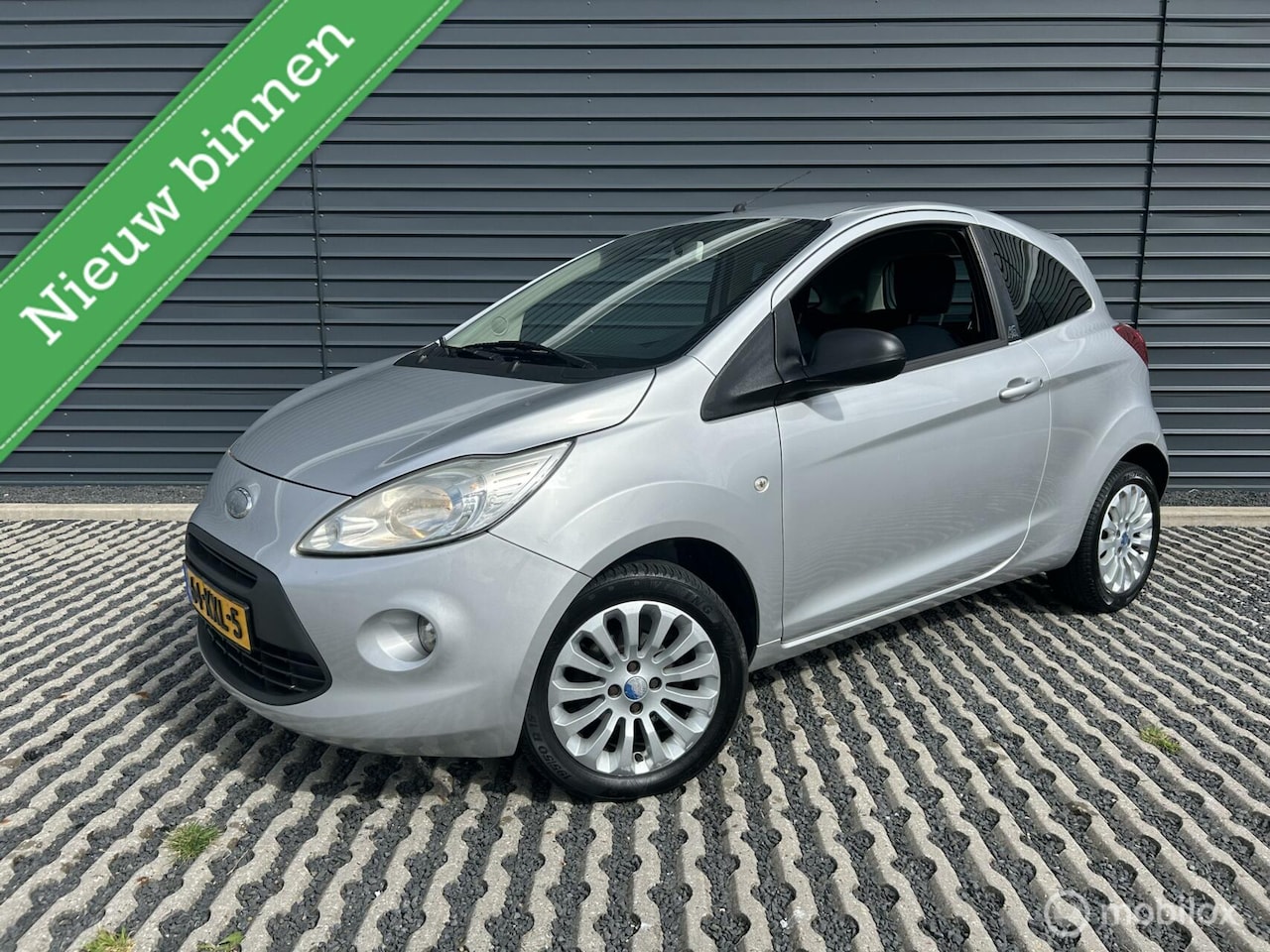 Ford Ka - 1.2 Titanium X | Airco | Lage KM | Goed onderhouden - AutoWereld.nl