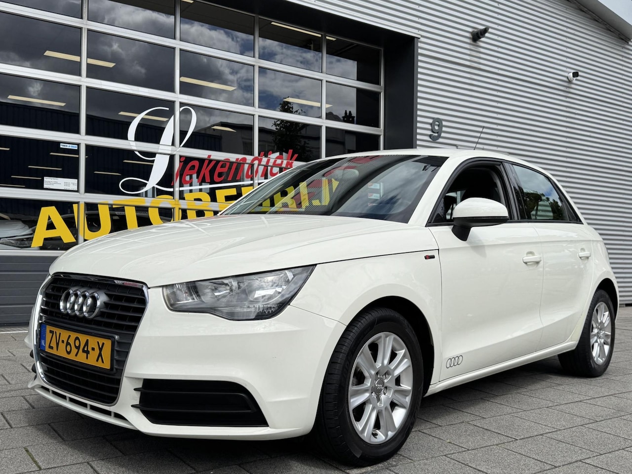 Audi A1 Sportback - 1.2 TFSI Ambition - Airco I Comfort pakket I Sport velgen I Dealer onderhouden - AutoWereld.nl