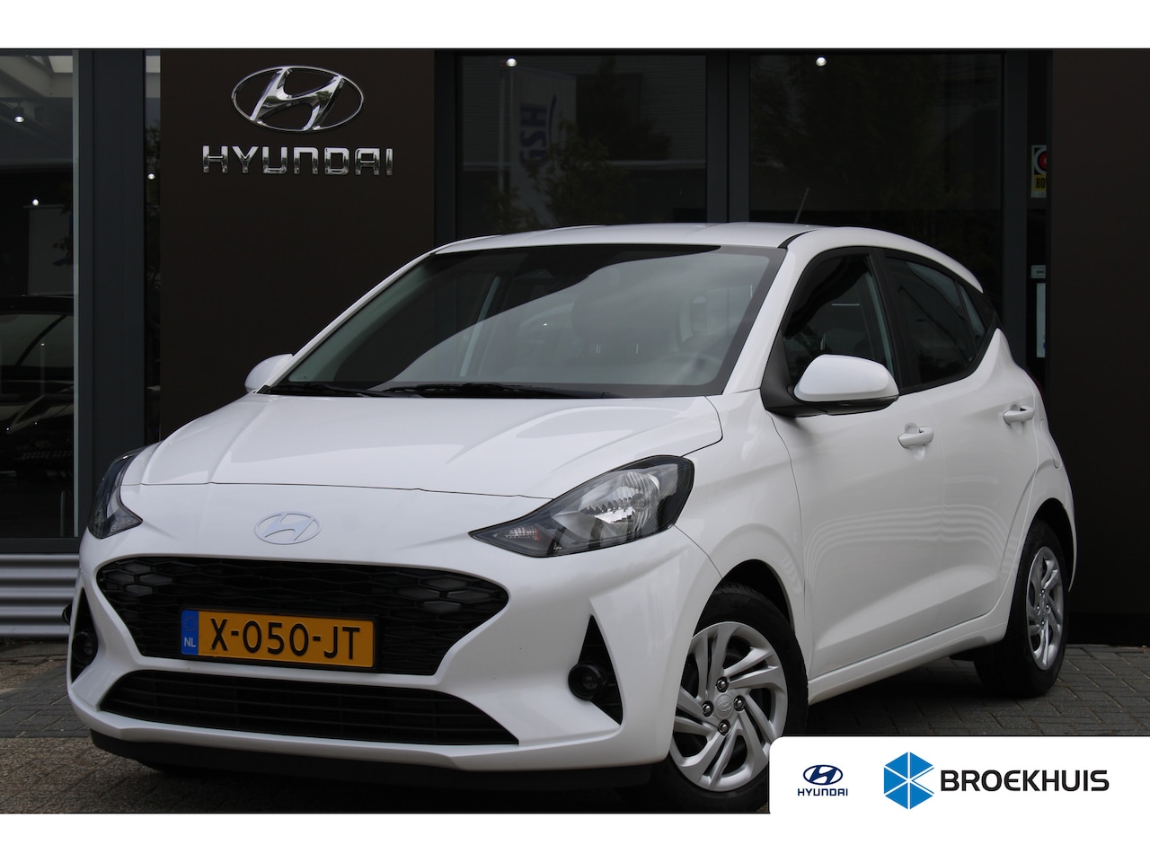 Hyundai i10 - 1.0 Comfort | Airco | Armsteun voor | Multimedia scherm standaard - AutoWereld.nl