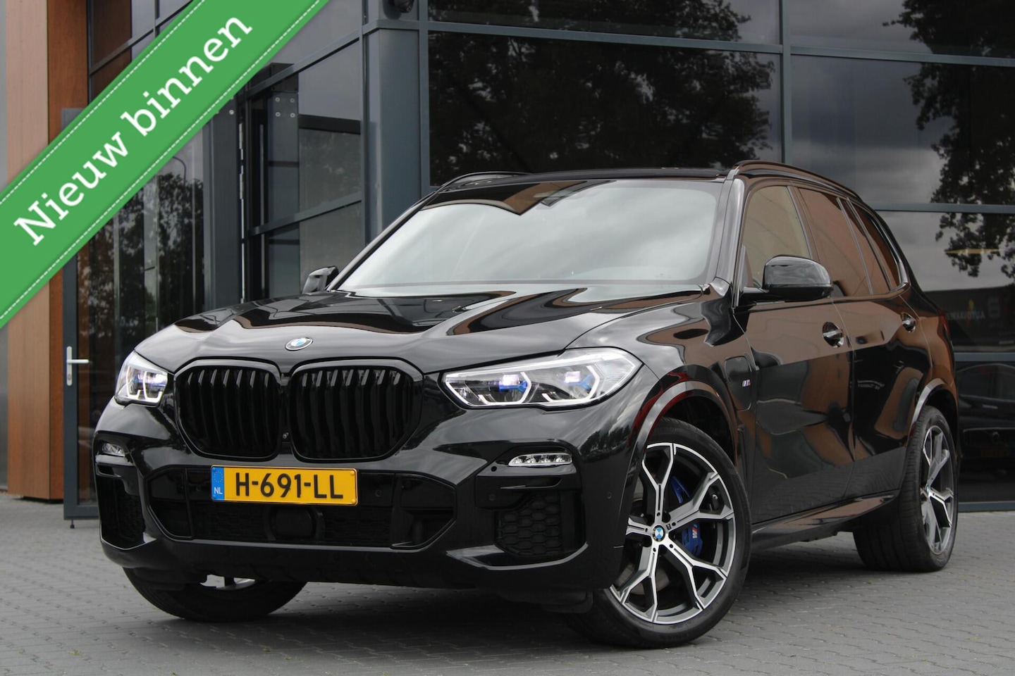 BMW X5 - xDrive45e | 4WS | Pano | Softclose | Laser | NAP | Trekhaak - AutoWereld.nl