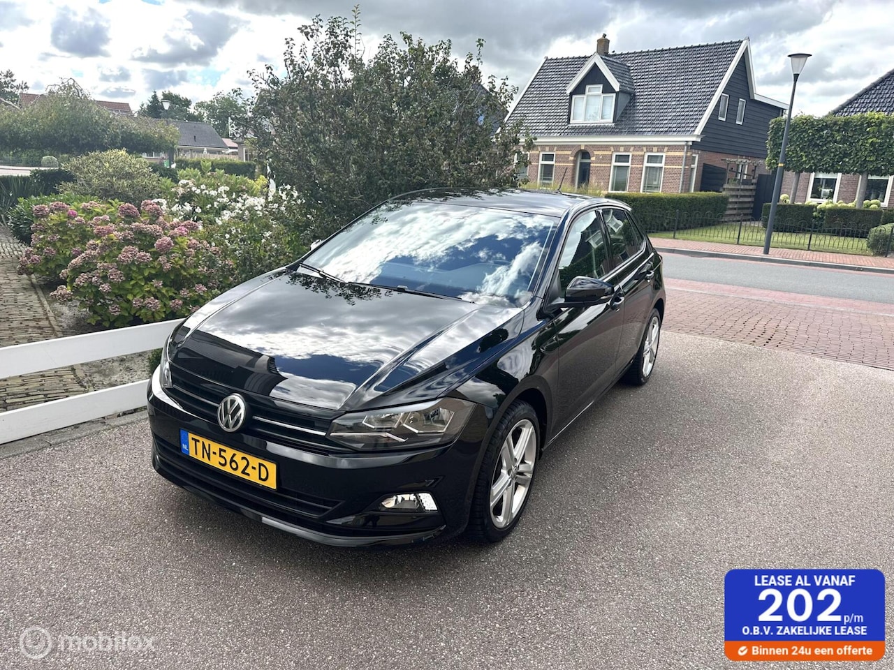 Volkswagen Polo - 1.0 TSI 95PK Comfortline CARPLAY NAVIGATIE ADAPTIVE CRUISE CONTROLE - AutoWereld.nl
