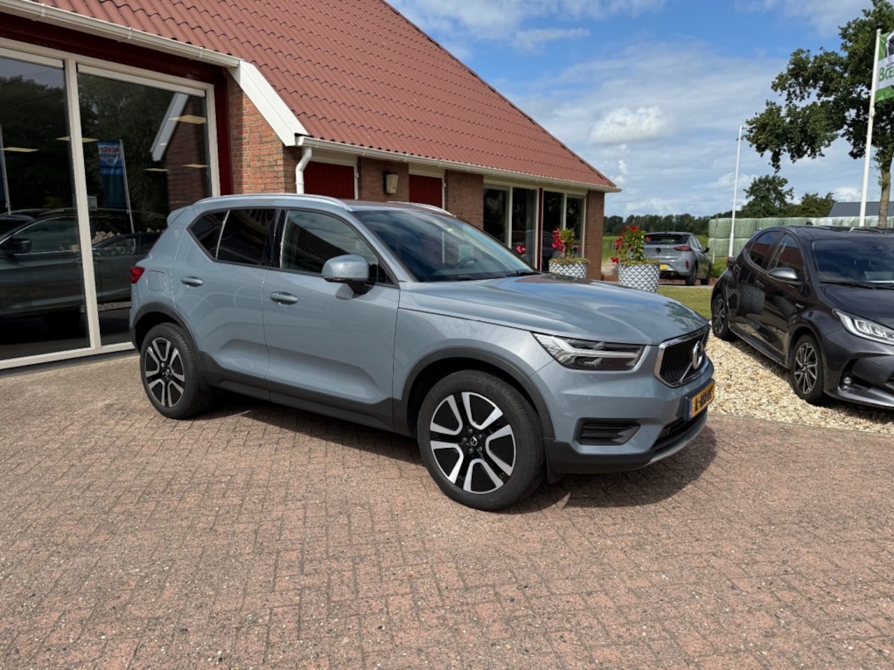Volvo XC40 - 1.5 T2 AUTOMAAT MOMENTUM MET SLECHTS 54.942 KM! - AutoWereld.nl