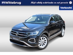 Volkswagen T-Roc - 1.0 TSI 110pk Style / Virtual Cockpit / App-Connect / Stoelverwarming / Navigatie / 17" LM