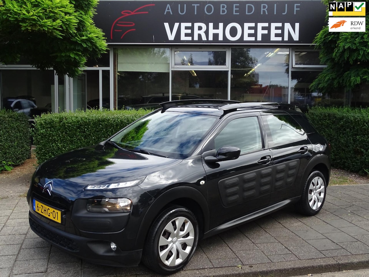 Citroën C4 Cactus - 1.2 VTi Business -PARKEER CAMERA - AIRCO - CRUISE CONTROL - APK 08-2026 ! - AutoWereld.nl