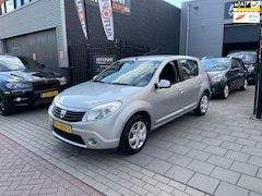 Dacia Sandero - 1.6 Lauréate 1e Eigenaar Trekhaak Aircp NAP APK