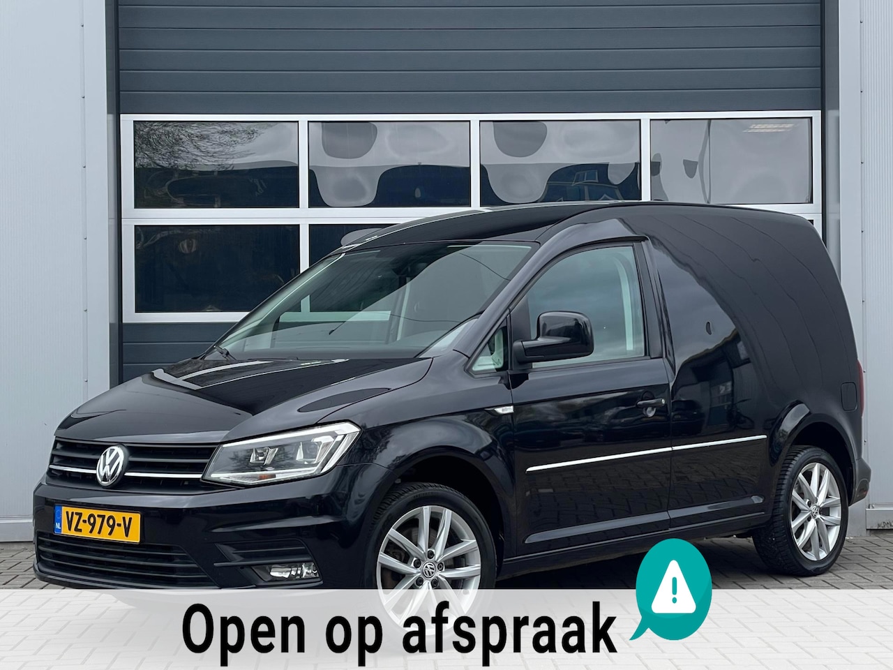 Volkswagen Caddy - 2.0 TDI 140pk Highline DSG | Navi | Full LED | Climate control | PDC | Stoelverwarming | C - AutoWereld.nl