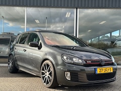 Volkswagen Golf - 2.0 GTI