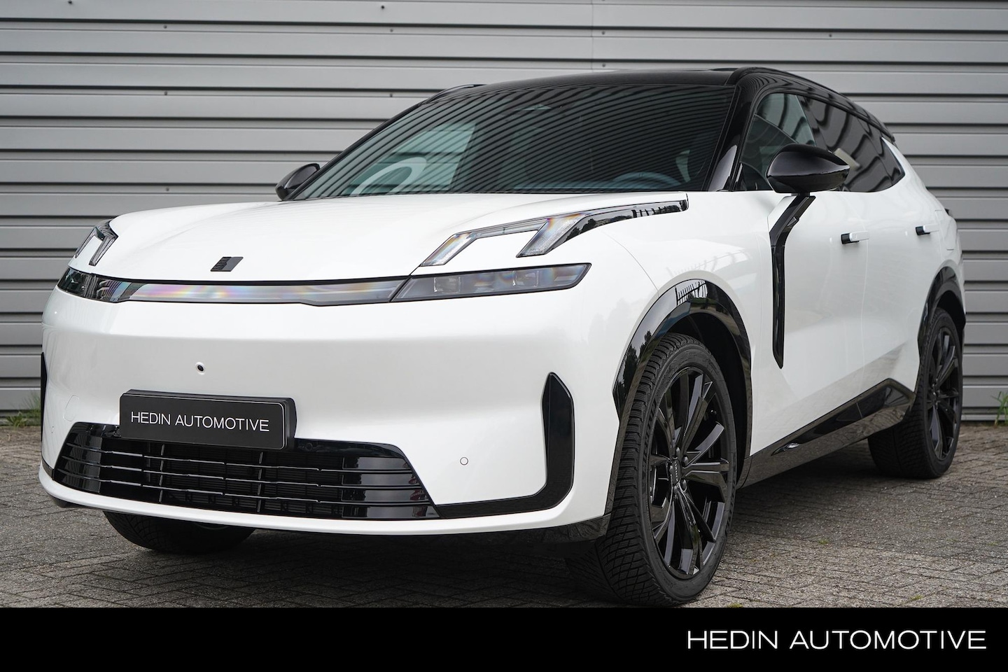 Lynk & Co 08 - 1.5 More | 200 KM Electrisch | Panorama Dak | Android Auto | Apple CarPlay | 21 "LM Velgen - AutoWereld.nl