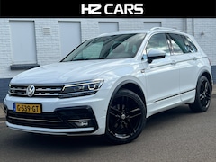 Volkswagen Tiguan - 1.5 TSI ACT Highline Business R| 20" ACC Trekhaak