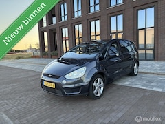 Ford S-Max - 2.0 Titanium Cruise Navi Clima PDC NAP