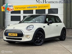 MINI Cooper - 1.5 136PK Panoramadak Airco 16'' velgen