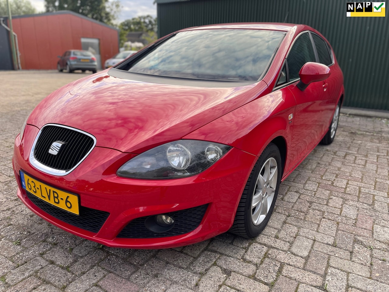 SEAT Leon - 1.2 TSI Good Stuff Sport 2e Eigenaar! Airco|Elek.ramen|Cruise control|APK! - AutoWereld.nl