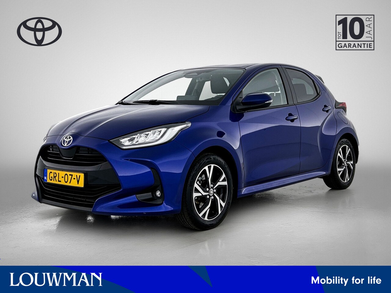 Toyota Yaris - 1.5 Hybrid 115 First Edition | Navigatie | 16" Lichtmetalen velgen | - AutoWereld.nl