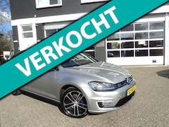 Volkswagen Golf - 1.4 TSI GTE Pano Leer Camera Stoelverwarming