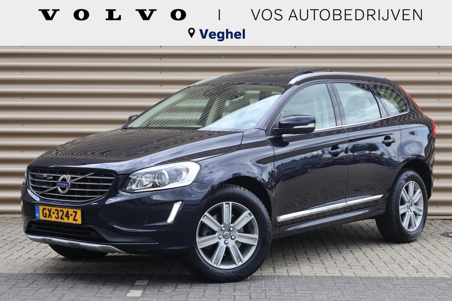 Volvo XC60 - T5 FWD Summum | Inscription | Luxury line | Panoramadak | Volleder | Adaptieve cruise cont - AutoWereld.nl