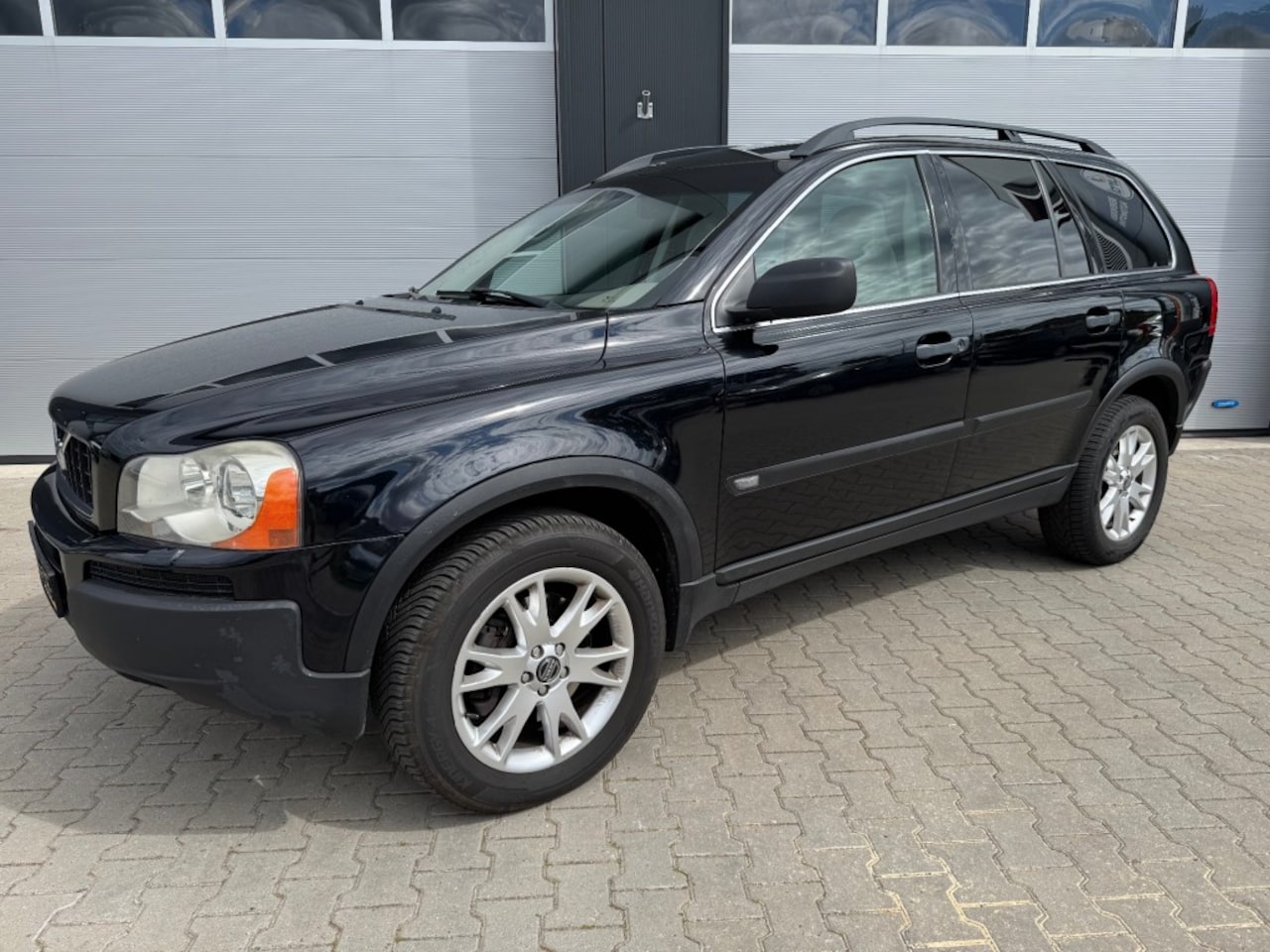 Volvo XC90 - 2.5 T Summum / 7-persoons / Automaat / Historie aanwezig / Nieuwe APK keuring. - AutoWereld.nl