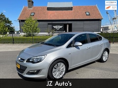 Opel Astra - 1.4 Design Edition Sedan Airc/Ecc Lm Velgen Zeer Nette Auto