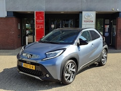 Toyota Aygo X - ENVY PARK-SENSOREN CLIMA NAVI CAMERA APPLE/ANDROID 18'' LM-VELGEN AD-CRUISE NL-AUTO