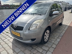 Toyota Yaris - 1.3 VVTi Sol MMT Automaat apk 5-2026 5 deurs