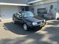 Volkswagen Golf Cabriolet - 2.0 Highline Airco Cruise leer