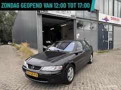 Opel Vectra - 1.6-16V Business Edition Airco Nieuwe APK NAP Logisch