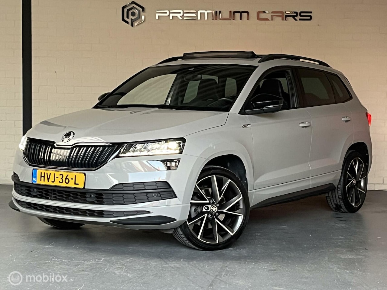 Skoda Karoq - 1.5 TSI ACT Sportline Pano ACC Camera - AutoWereld.nl