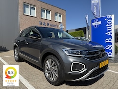 Volkswagen T-Roc - 1.5 TSI 150pk DSG Black-Style l ACC l BLIS l CAMERA l ECC l LED l NAVI l TREKHAAK l 17.000