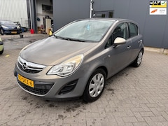 Opel Corsa - 1.2-16V Edition Achterschade