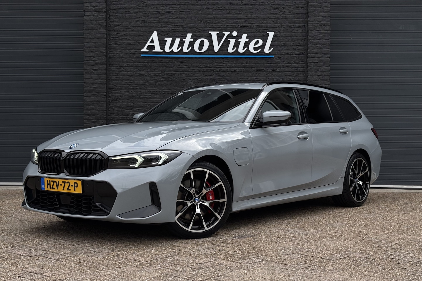 BMW 3-serie Touring - 330e M-Sport LCI | Memory | Trekhaak | Camera | Laserlight | Adaptive Cruise - AutoWereld.nl