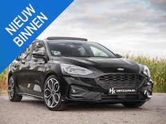 Ford Focus - 1.5 EcoBoost ST Line Pano ACC B&O Keyless