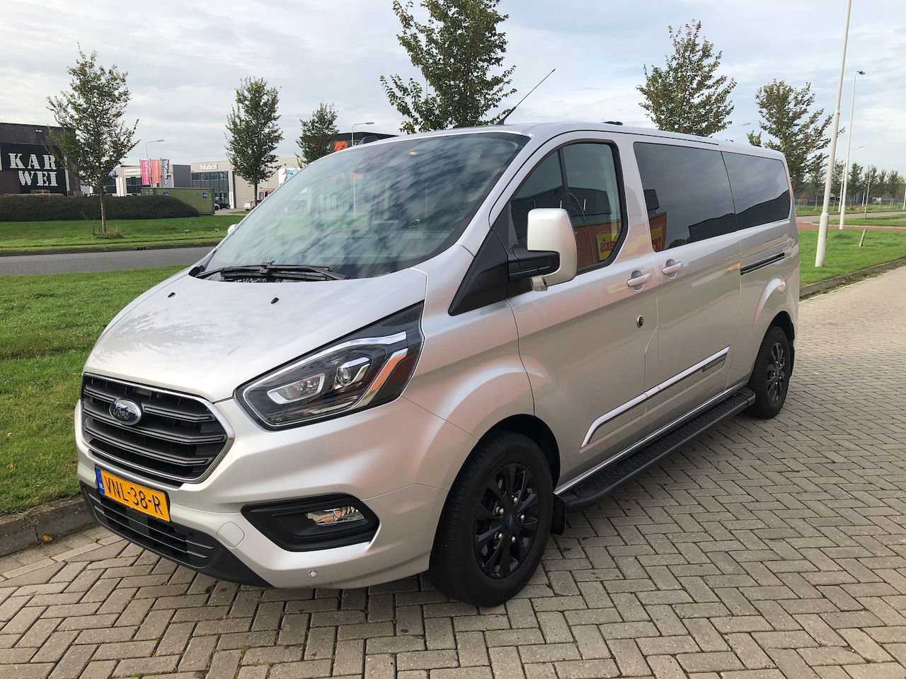 Ford Transit Custom - 320 2.0 TDCI L2H1 DC Platinum Edition getuned naar 170 Pk - AutoWereld.nl