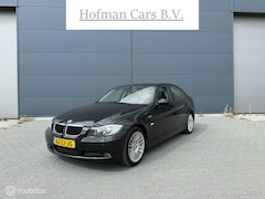 BMW 3-serie - 318i Business Line 2008 Zwart
