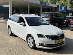 Skoda Octavia Combi - 1.5 TSI Greentech Style Xenon ACC stoelverwarming