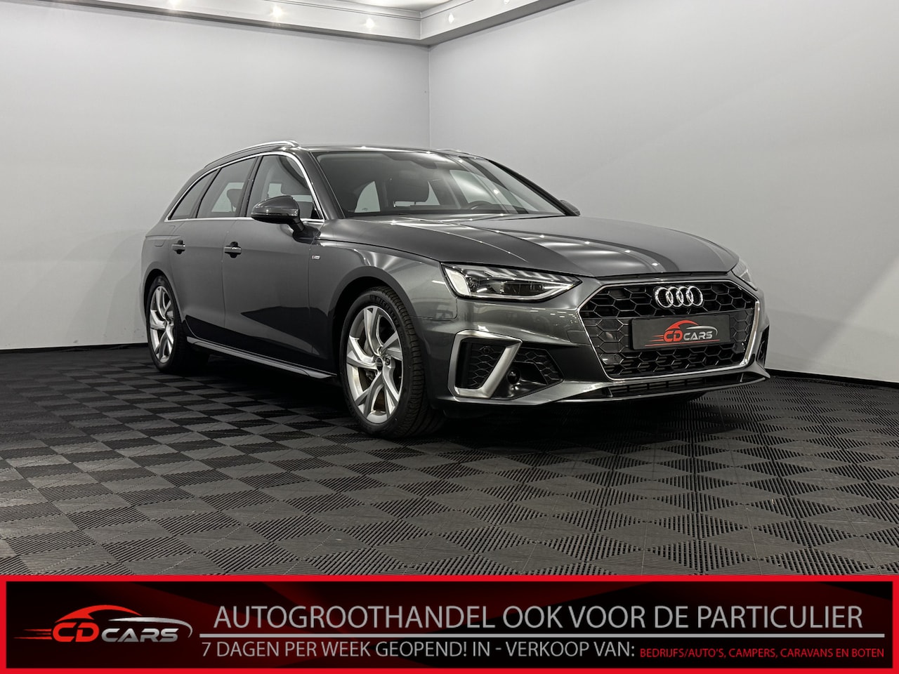 Audi A4 Avant - 40 TFSI S edition Clima, Parkeersensoren, Virtual desk, Keyless start, Elektrische achterk - AutoWereld.nl
