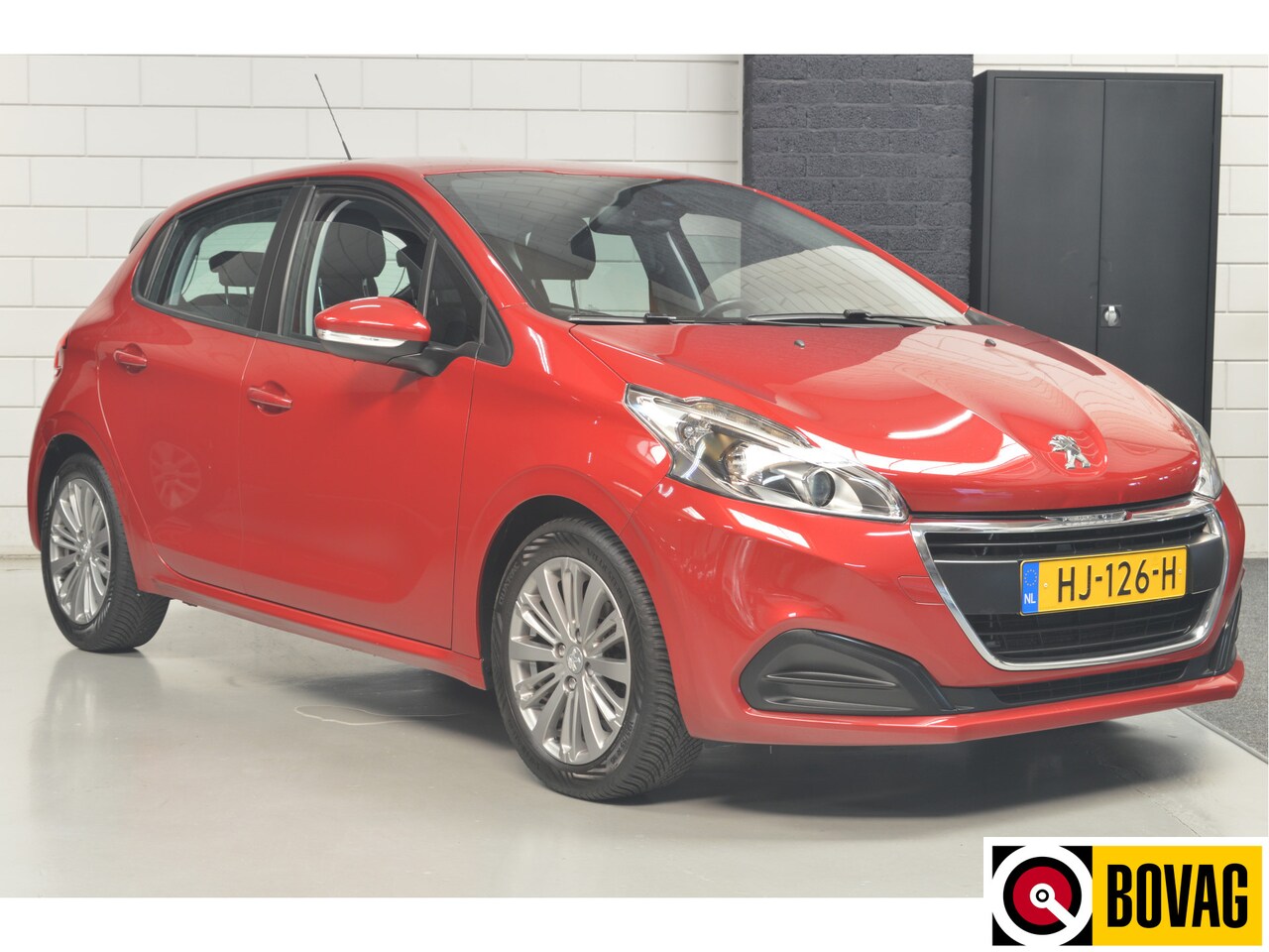 Peugeot 208 - 1.2 PureTech Active // AUTOMAAT // CLIMA // CRUISE // NAVIGATIE // 94.000 km // - AutoWereld.nl