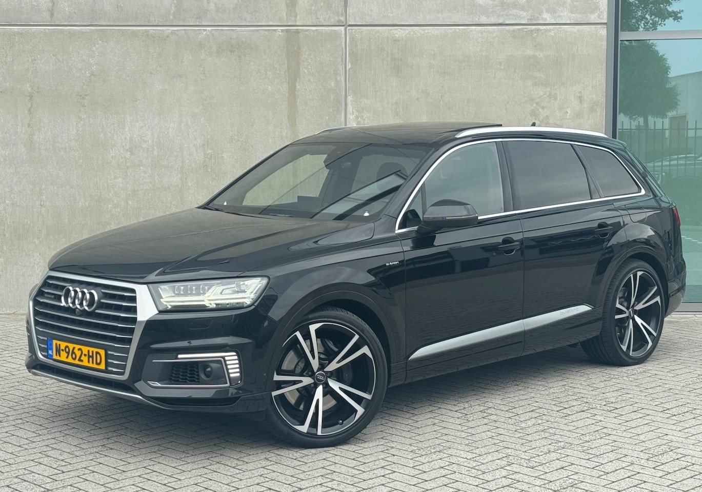 Audi Q7 - 3.0 TDI E-tron Quattro Sport 2016 Zwart VOL OPTIE - AutoWereld.nl