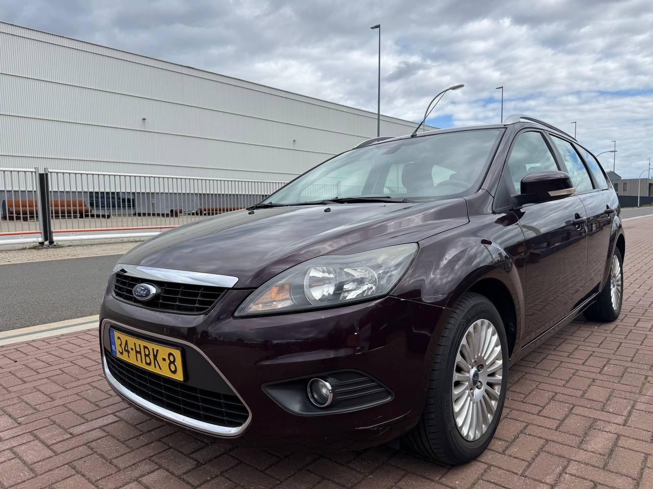 Ford Focus Wagon - 1.6 Titanium /Airco/Cruise/Trekhaak/Nieuwe APK - AutoWereld.nl