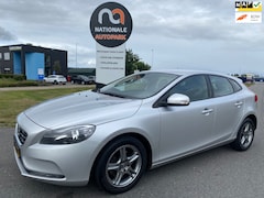 Volvo V40 - 2015 * 2.0 D2 Momentum Business * LMV * AIRCO * ELEC. RAMEN
