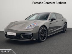 Porsche Panamera Sport Turismo - 4 E-Hybrid